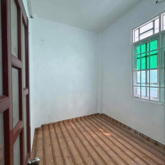 cho thuê nhà hẽm xe hơi đường Huỳnh Tấn Phát