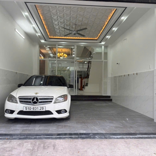 BÁN NHÀ HẼM XE TẢI 2552 HUỲNH TẤN PHÁT NHÀ BÈ