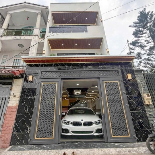 Bán nhà mặt tiền hẻm xe hơi Nhà Bè